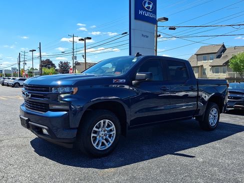 Used 2021 Chevrolet Silverado 1500 RST w/ Z71 Off-Road Package AWD/4WD image 3