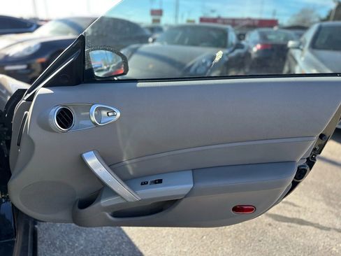 Used 2007 Nissan 350Z Touring w/ Cargo Convenience Pkg image 14