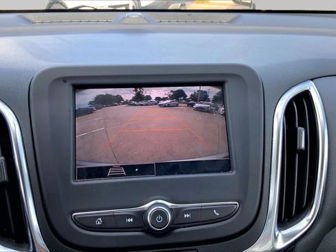 Used 2024 Chevrolet Equinox LT FWD image 28