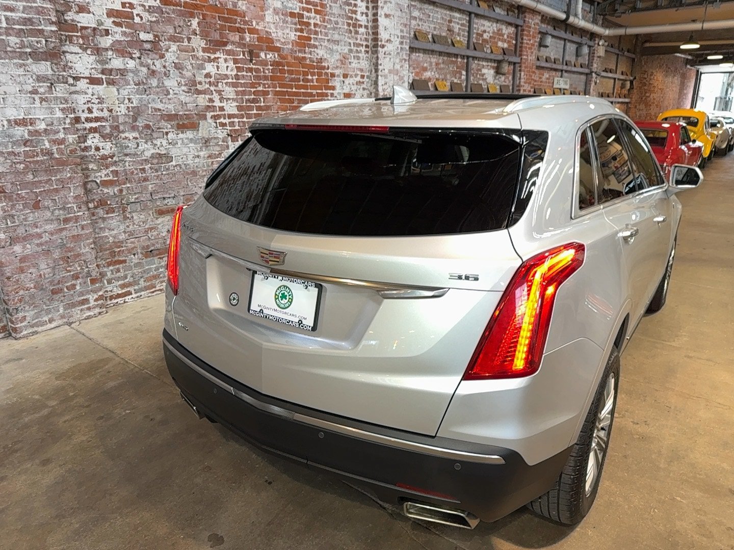 Used 2017 Cadillac XT5 Luxury w/ Driver Awareness Package AWD/4WD image 91