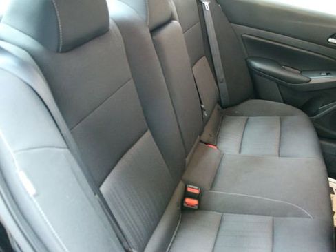 Used 2021 Nissan Altima 2.5 S AWD/4WD image 9