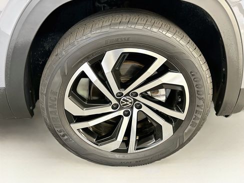 Used 2023 Volkswagen Atlas Cross Sport SEL AWD/4WD image 11
