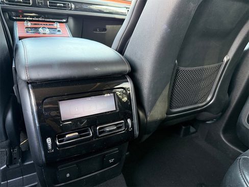 Used 2024 Lincoln Aviator Reserve image 20