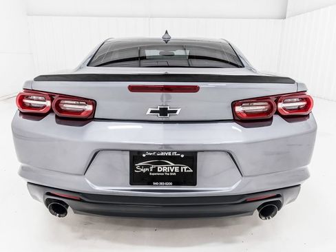 Used 2021 Chevrolet Camaro LT RWD image 7