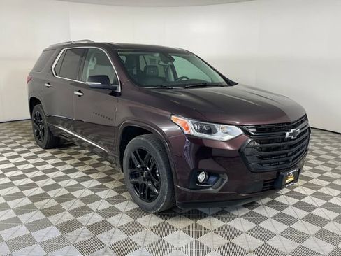 Certified 2021 Chevrolet Traverse Premier w/ LPO, Blackout Package image 28