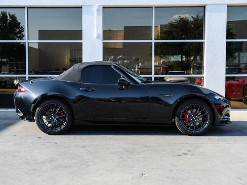 Used 2016 MAZDA MX-5 Miata Club w/ Brembo/BBS Package RWD image 7