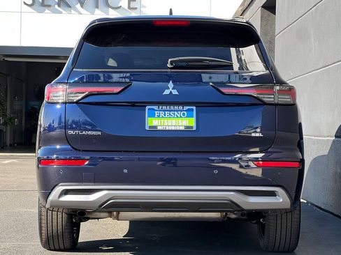 New 2026 Mitsubishi Outlander SEL FWD image 6