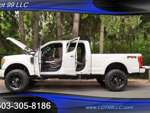Used 2017 Ford F350 Platinum w/ Platinum Ultimate Package AWD/4WD image 30