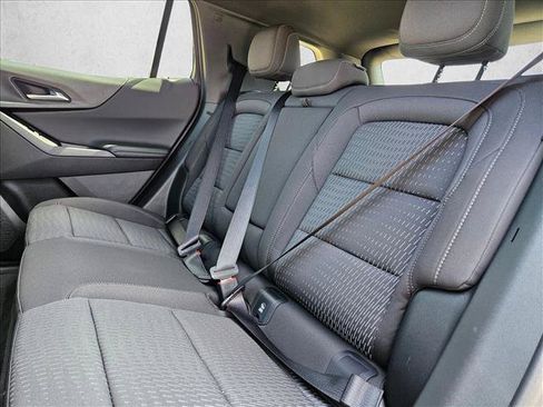 New 2027 Chevrolet Equinox LT FWD image 16