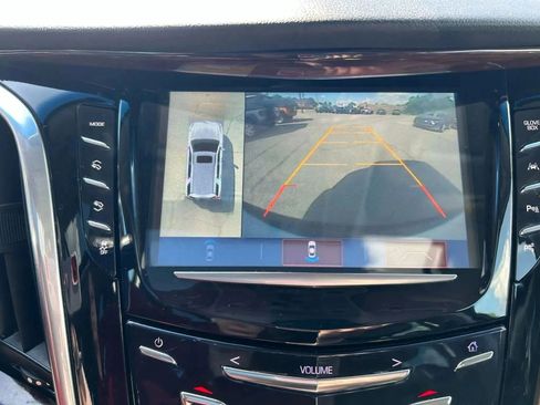 Used 2018 Cadillac Escalade Luxury image 21