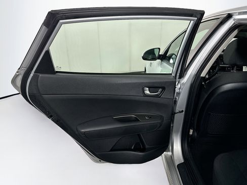 Used 2020 Kia Optima LX image 25