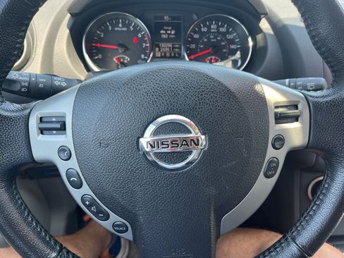 Used 2013 Nissan Rogue SL AWD/4WD image 12