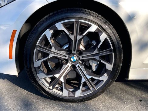 Used 2025 BMW 330i Sedan w/ Premium Package image 12