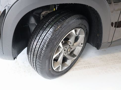 New 2026 Chevrolet Trax LT w/ LT Convenience Package image 35