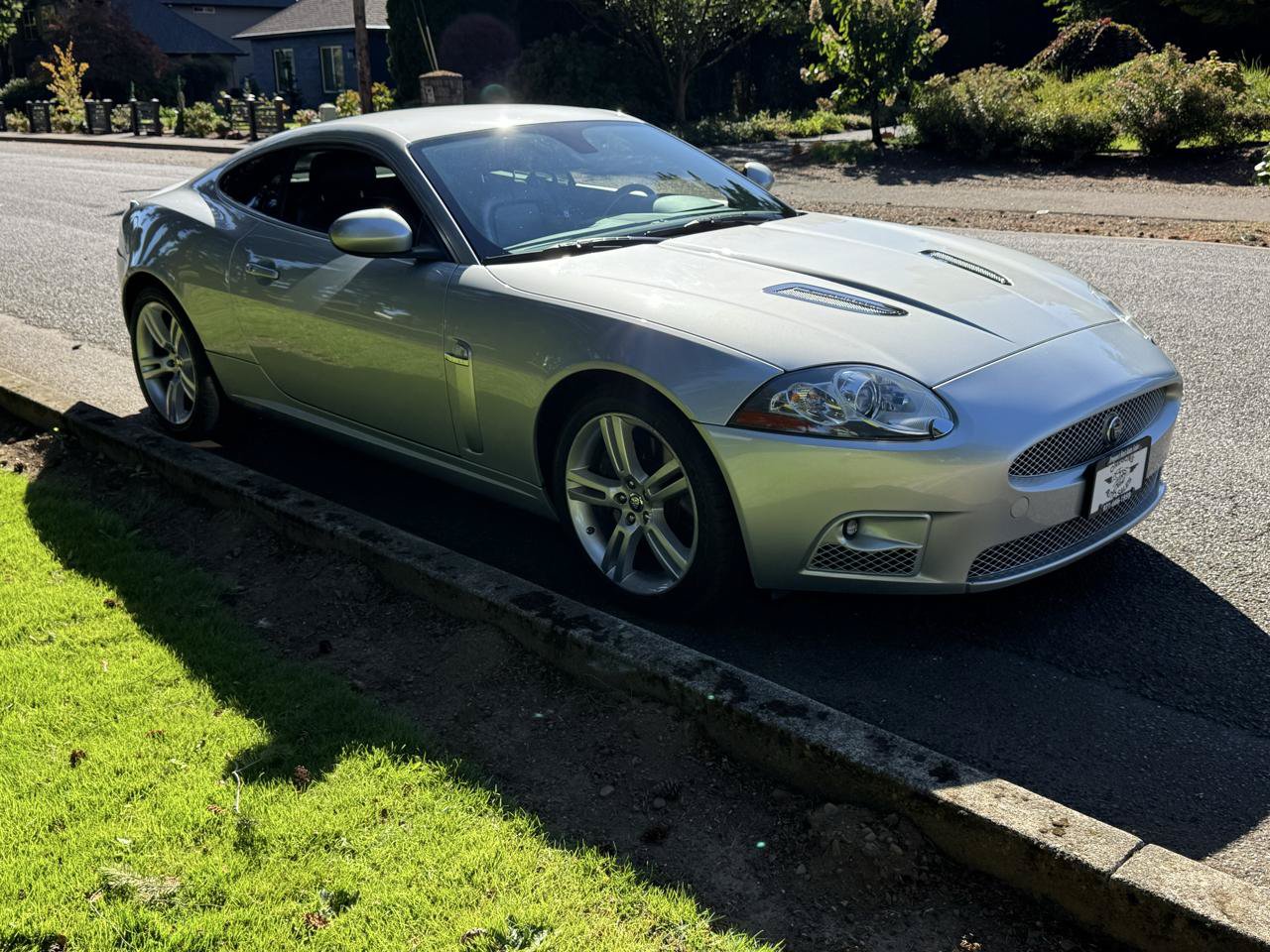 Used 2007 Jaguar XKR R RWD image 7
