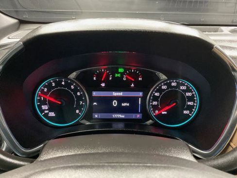 Used 2023 Chevrolet Equinox Premier AWD/4WD image 15