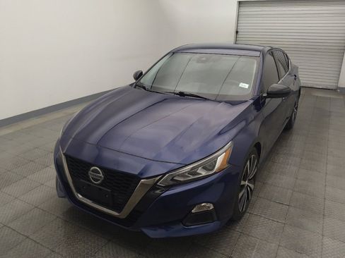 Used 2021 Nissan Altima 2.5 SR FWD image 15