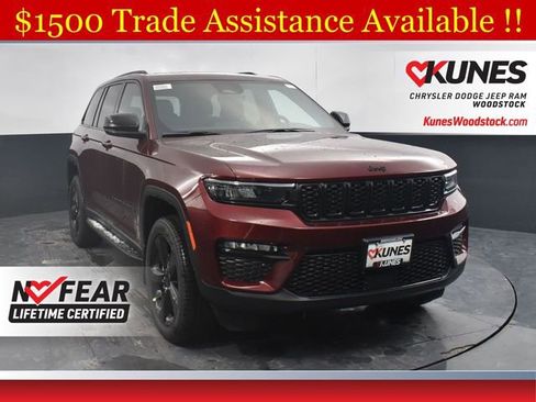 New 2025 Jeep Grand Cherokee Limited w/ Black Appearance Package AWD/4WD image 1