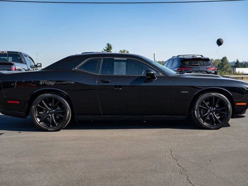Used 2016 Dodge Challenger R/T w/ Blacktop Package image 8