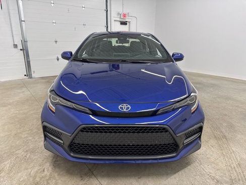 Used 2020 Toyota Corolla SE image 2