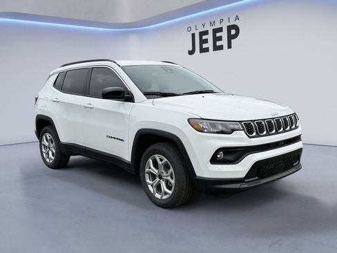New 2026 Jeep Compass Latitude image 7