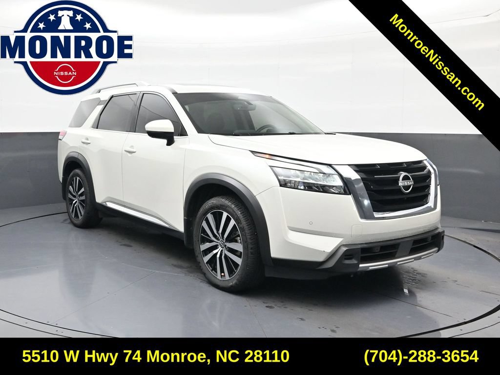 Certified 2023 Nissan Pathfinder Platinum FWD image 1