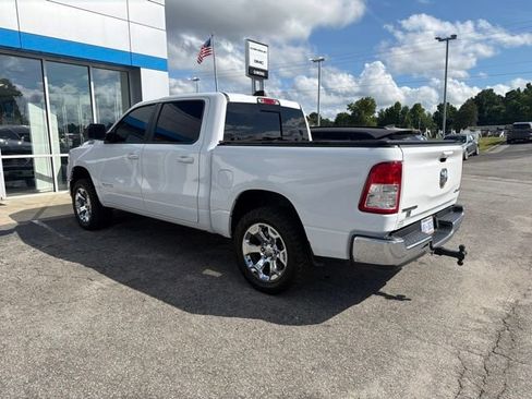Used 2022 RAM 1500 Big Horn AWD/4WD image 3