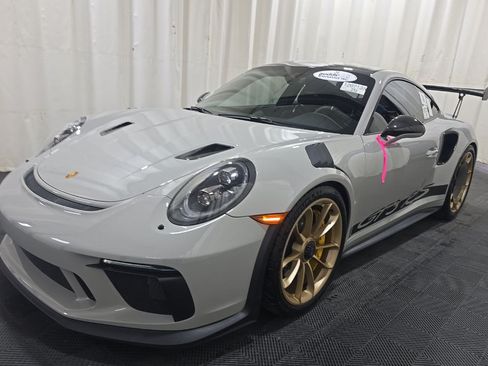 Used 2019 Porsche 911 GT3 RS RWD image 2