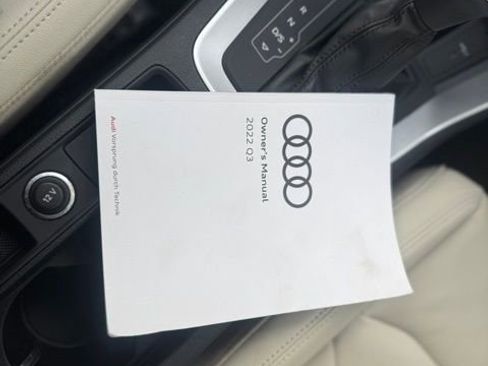 Used 2022 Audi Q3 2.0T Premium image 16