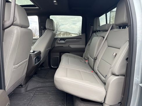 Used 2023 GMC Sierra 1500 SLT w/ SLT Premium Plus Package image 16