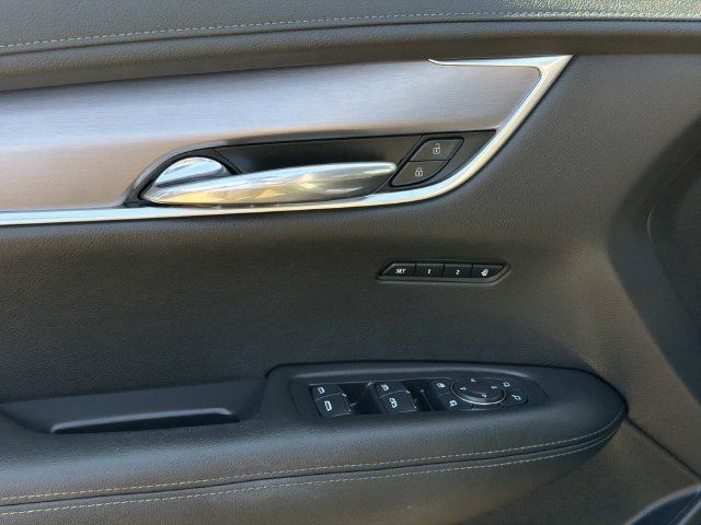 Used 2023 Cadillac XT6 Luxury w/ LPO, Floor Liner Package FWD image 26