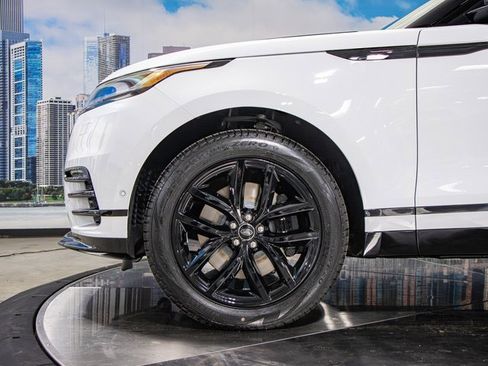 New 2026 Land Rover Range Rover Velar Dynamic SE image 7