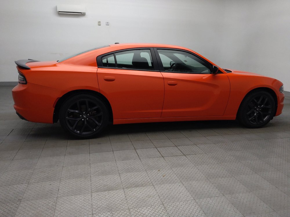 Used 2021 Dodge Charger SXT w/ Blacktop Package RWD image 10