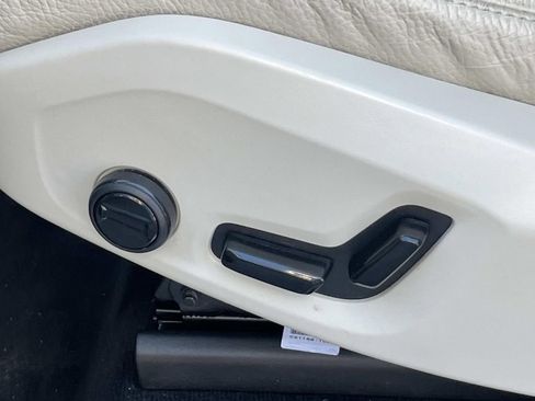 Used 2024 Volvo XC90 B6 Plus w/ Protection Package Premier image 23