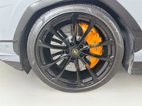 Used 2023 Lamborghini Urus S AWD/4WD image 30