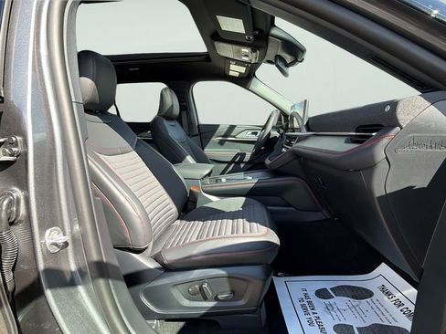 New 2026 Ford Explorer ST-Line image 11