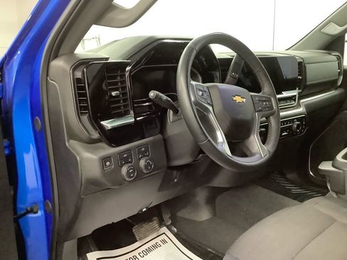 Used 2025 Chevrolet Silverado 1500 LT image 13