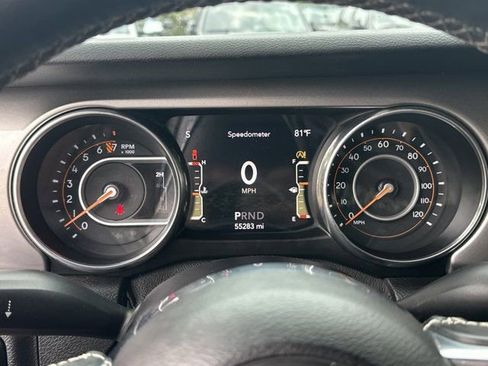 Used 2020 Jeep Gladiator Overland w/ Safety Group AWD/4WD image 30