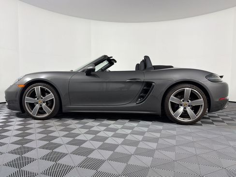 Certified 2024 Porsche 718 Boxster RWD image 2