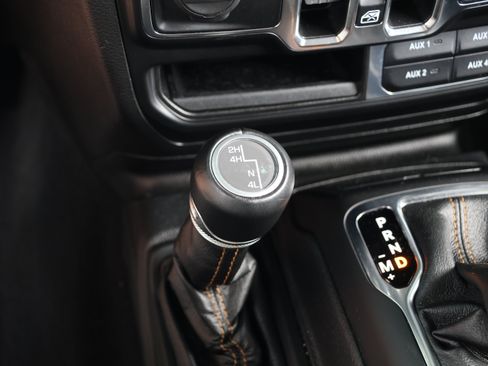 Used 2022 Jeep Gladiator Overland AWD/4WD image 29
