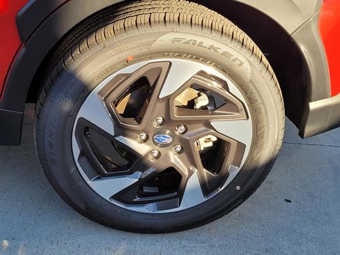 New 2025 Subaru Crosstrek 2.5i Limited w/ Crosstrek Mirror Package image 21