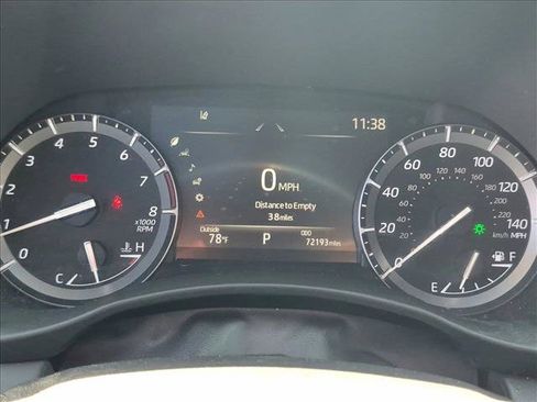 Used 2021 Toyota Highlander XSE FWD image 10