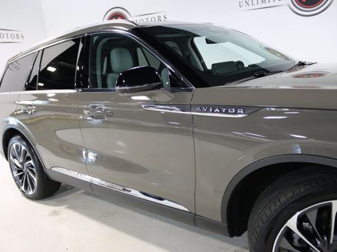 Used 2025 Lincoln Aviator Reserve w/ Equipment Group 201A AWD/4WD image 9