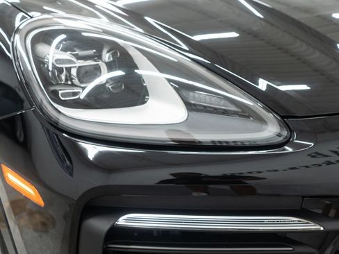 Used 2023 Porsche Cayenne Platinum Edition AWD/4WD image 47