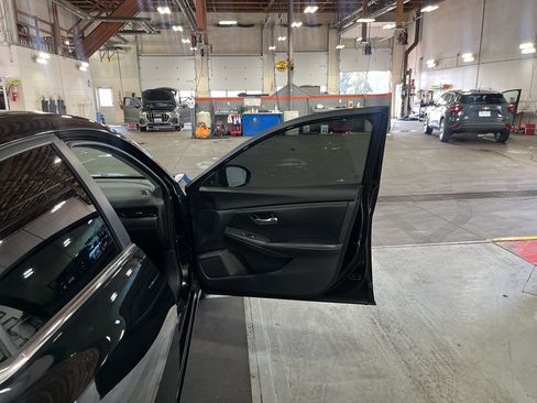 Used 2022 Nissan Sentra SV w/ All-Weather Package FWD image 20