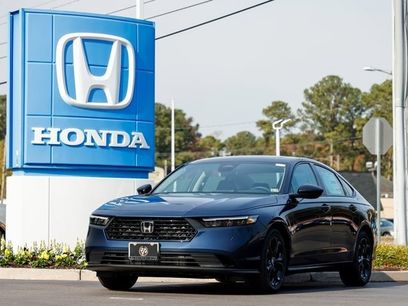 New 2025 Honda Accord SE