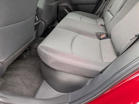 Used 2025 Toyota RAV4 XLE image 16