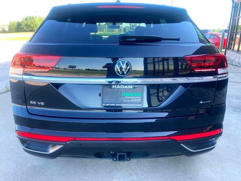 Used 2023 Volkswagen Atlas Cross Sport SE w/ Black Wheel Package AWD/4WD image 6