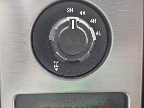 Used 2013 Ford F150 Limited image 23