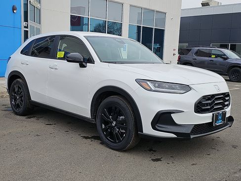 New 2026 Honda HR-V Sport image 2